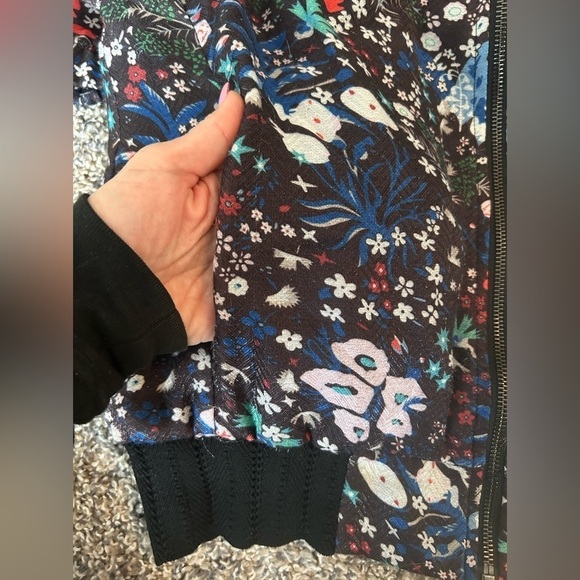 5/$25 Anthropology The Korner lightweight floral zip up jacket size small - Picture 9 of 9